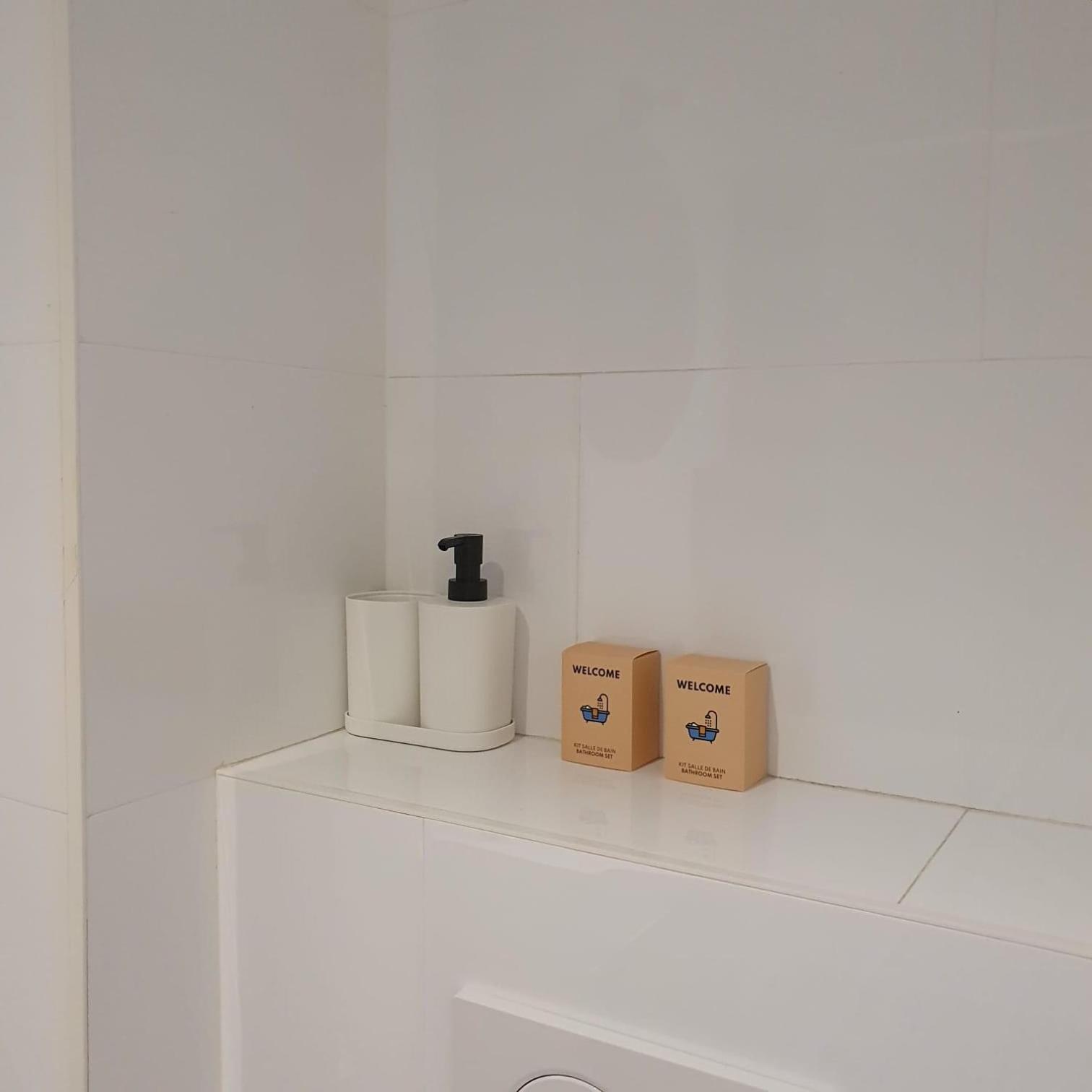 Appartement Confortable 1 Ch Au Coeur De Bruxelles ภายนอก รูปภาพ